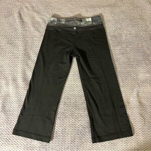 Lululemon groove crop reversible yoga pants